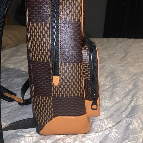 Louis Vuitton Campus Backpack - Picture 3 of 6